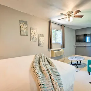 Vegas Getaway With Patio About 3 Mi To Strip! , Las Vegas United States